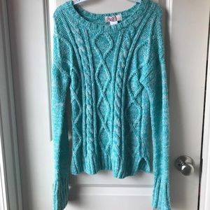Girl’s sweater